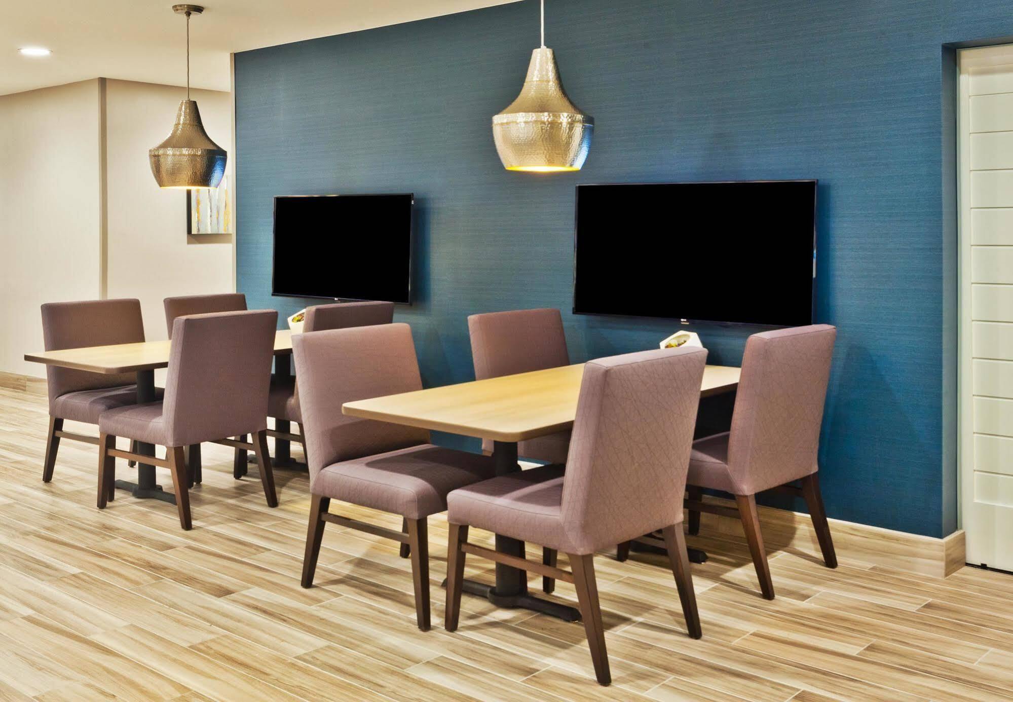 Towneplace Suites By Marriott Montgomery Eastchase Ngoại thất bức ảnh